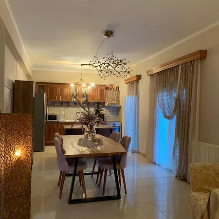 House Maria Elenι Appartement *